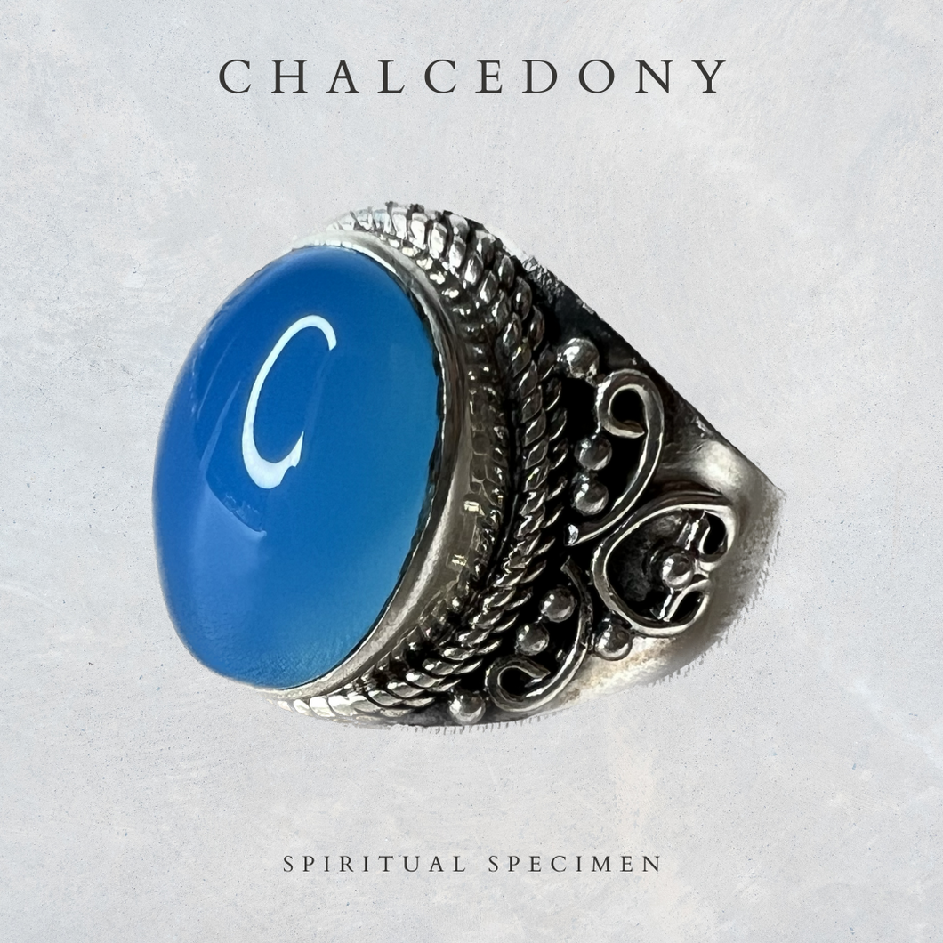 Chalcedony Oval Ring - 9